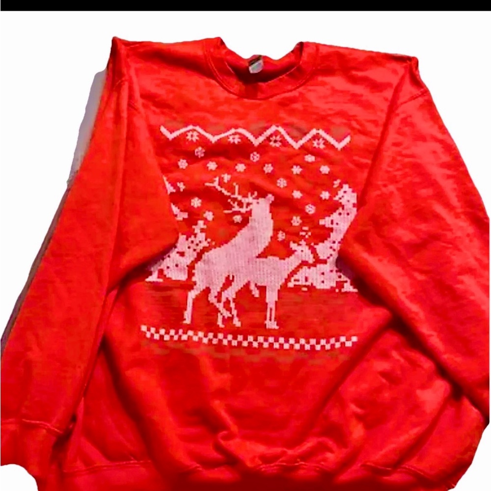 Gildan Heavy Blend Sweatshirt in Bold Red